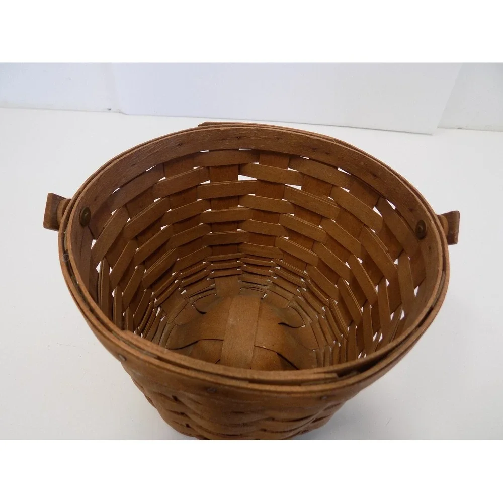 Vintage Medium Fruit Basket 1984 Longaberger -- DK Stain -- Original
